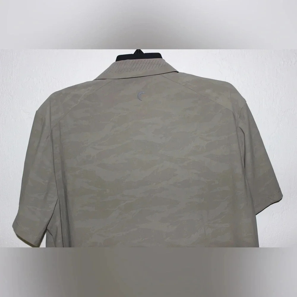 Men’s Zyia Active Camo Sport Ventilation Collar Polo Size XL - Picture 9 of 11